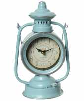 Lichtblauwe metalen tafelklok klok in lantaarn vorm 21 cm