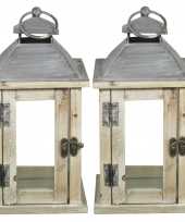 Set van 2x stuks houten lantaarns kaarshouders met deurtje whitewash grijs 15 x 30 cm