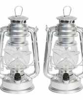 Set van 2x stuks stormlantaarns zilver led